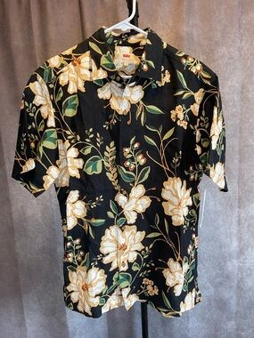 Levi's Black Floral Short-Sleeve Button-Up Shirt Men’s Medium